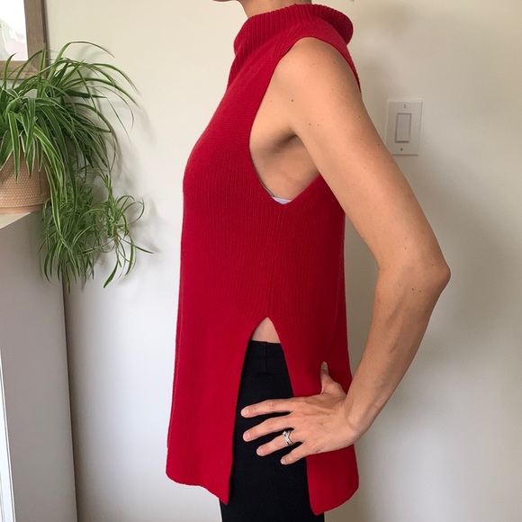 Aritzia Wool Cowl Neck Tank size M - Picture 2 of 11